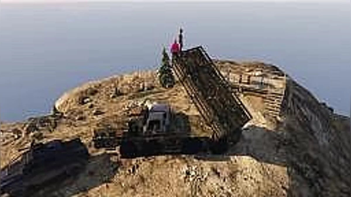 The Forest — Сохранение / SaveGame (Мега цитадель и полный инвентарь) [0.73]