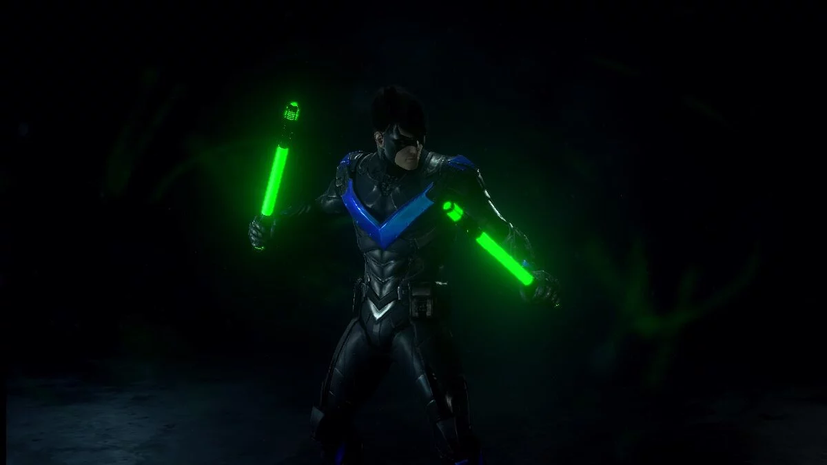 Batman: Arkham Knight Game of the Year Edition — Different colors for Nightwing's weapons