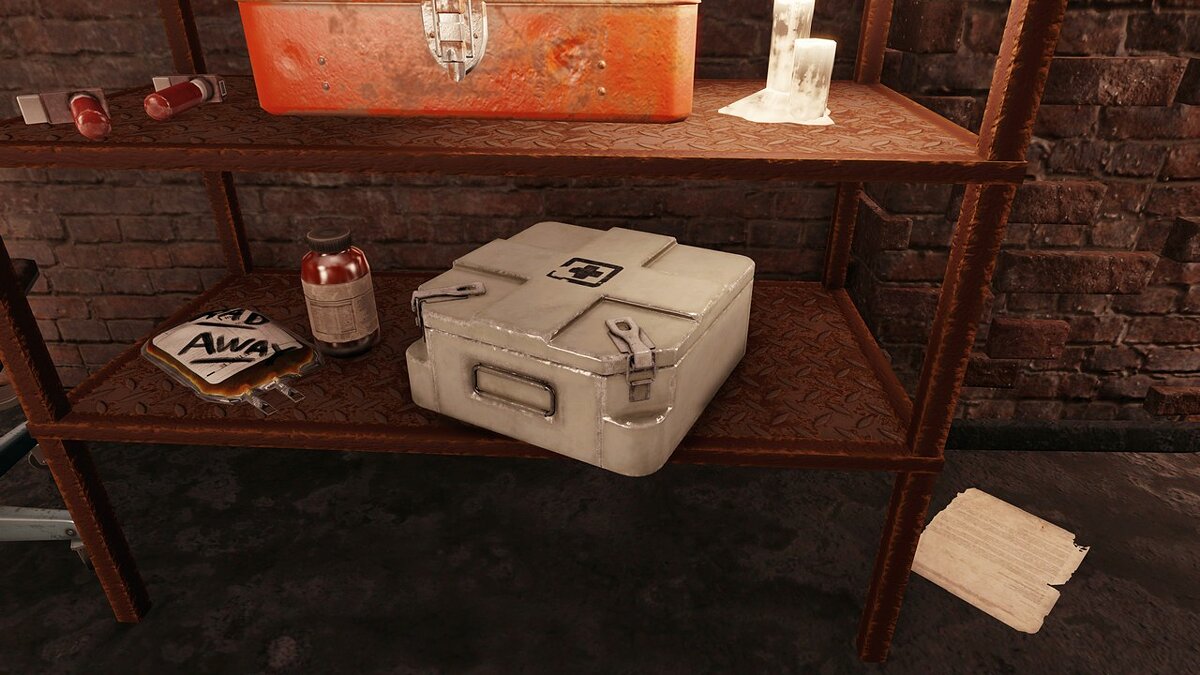 Fallout 4: Game of the Year Edition — First aid kit from the game Fallout 3