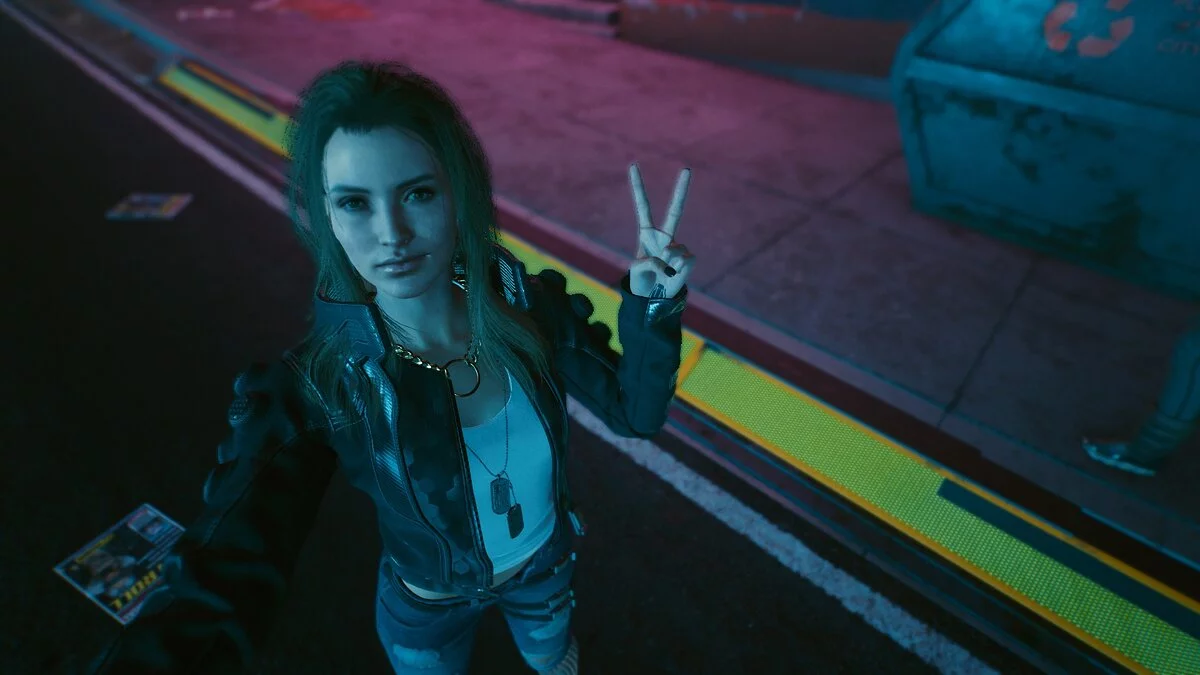 Cyberpunk 2077 — Gold necklace