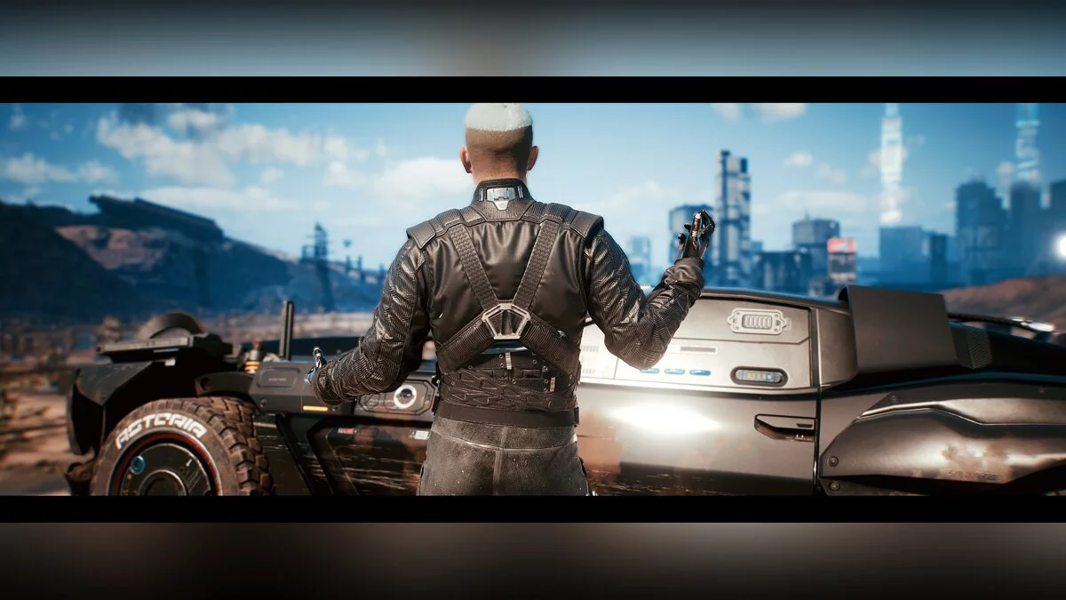 Cyberpunk 2077 — Черный гоночный костюм