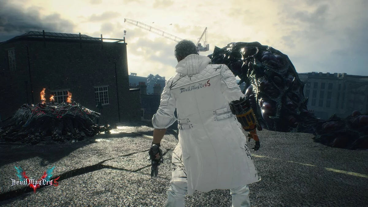 Devil May Cry 5 Special Edition — Білий плащ Неро