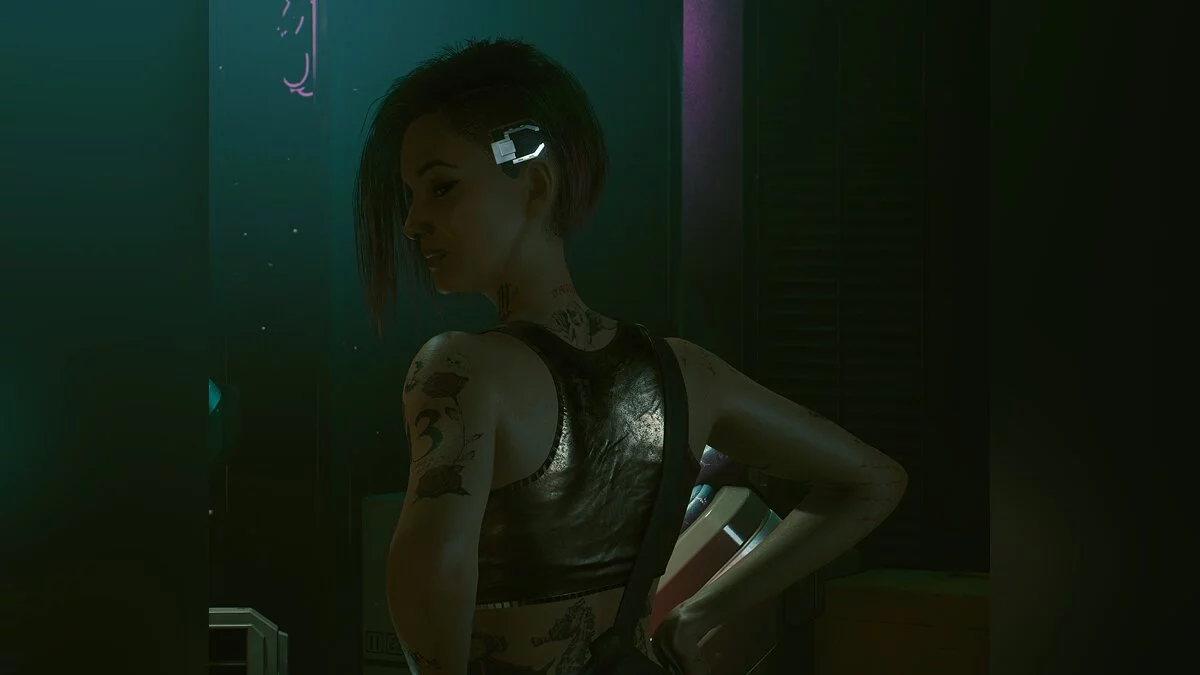 Cyberpunk 2077 — Золота майка для Джуді