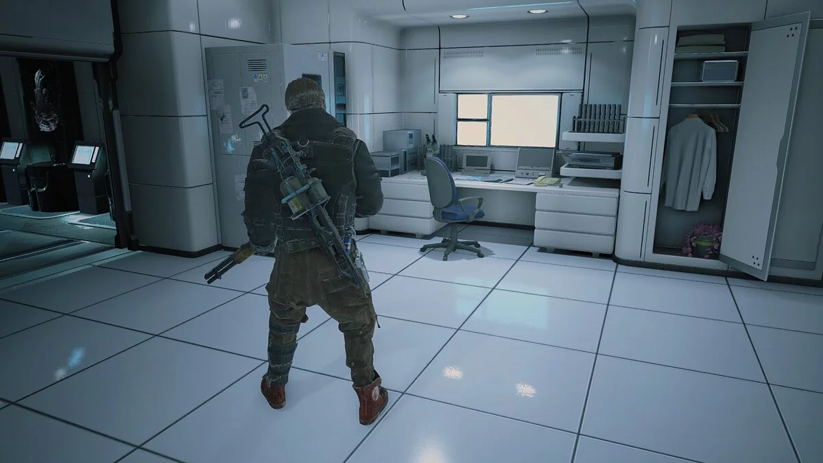 Resident Evil 2 — Леон в костюмах Тайрона