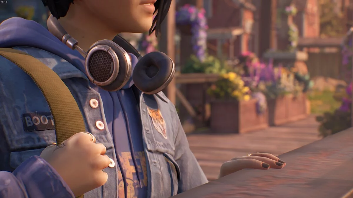 Life is Strange: True Colors — Black headphones