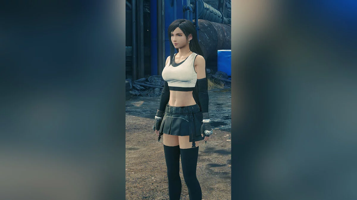 Final Fantasy VII Remake — Quitarle la protección de las manos a Tifa.