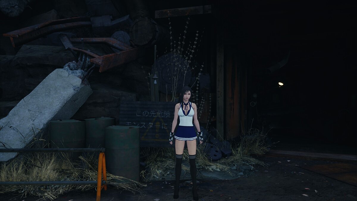 Final Fantasy VII Remake — Japanese schoolgirl Tifa costume