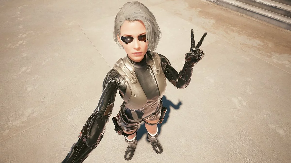 Cyberpunk 2077 — Одяг та кібер-руки з гри Deus Ex