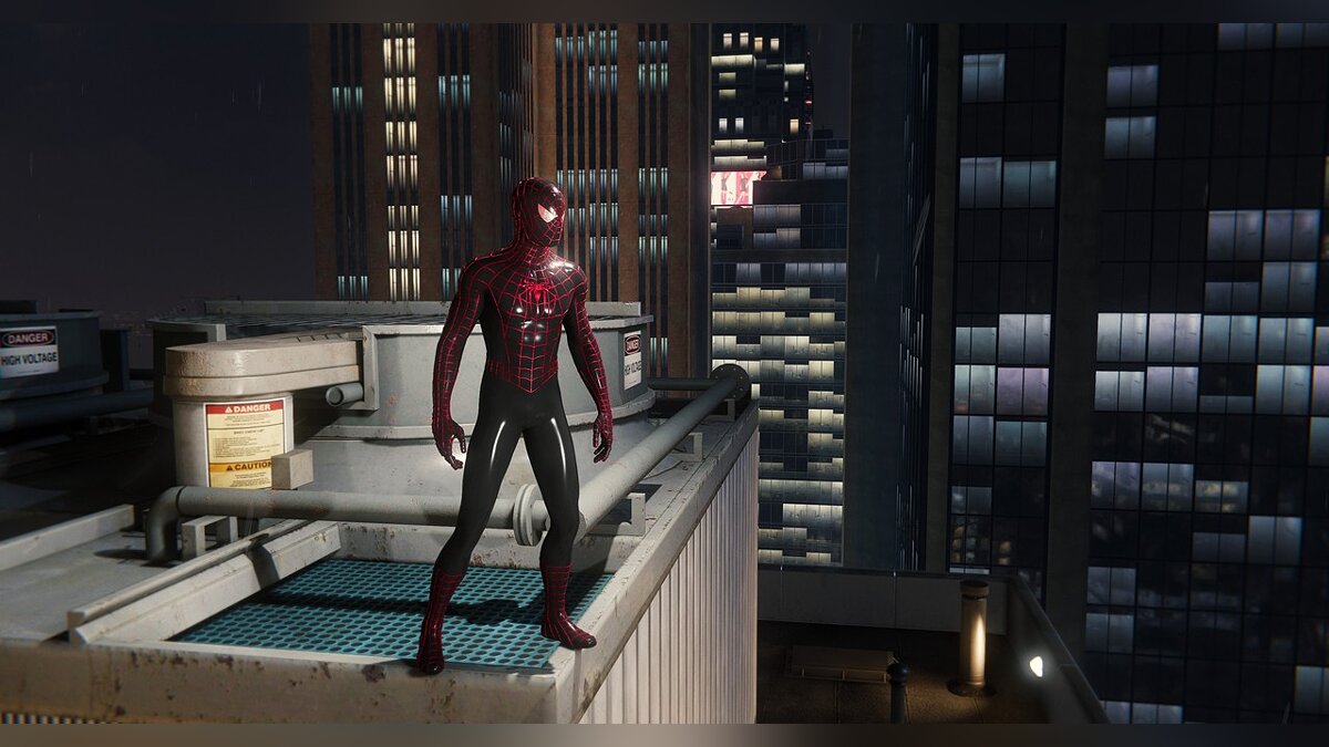 Marvel&#039;s Spider-Man Remastered — Black and gray suit