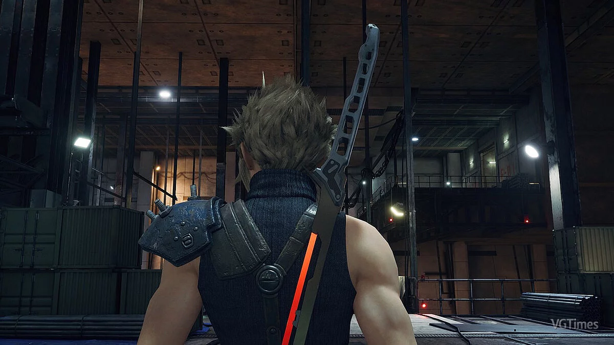 Final Fantasy VII Remake — Katana ciberpunk para Claude