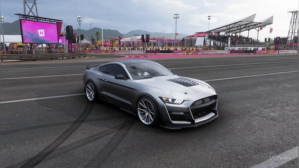 Forza Horizon 5 — Replacing a spoiler on a GT500