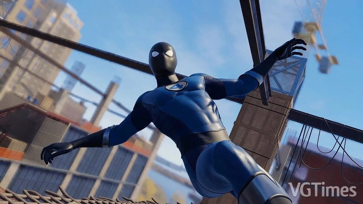 Marvel&#039;s Spider-Man Remastered — Man-package suit with regular mask