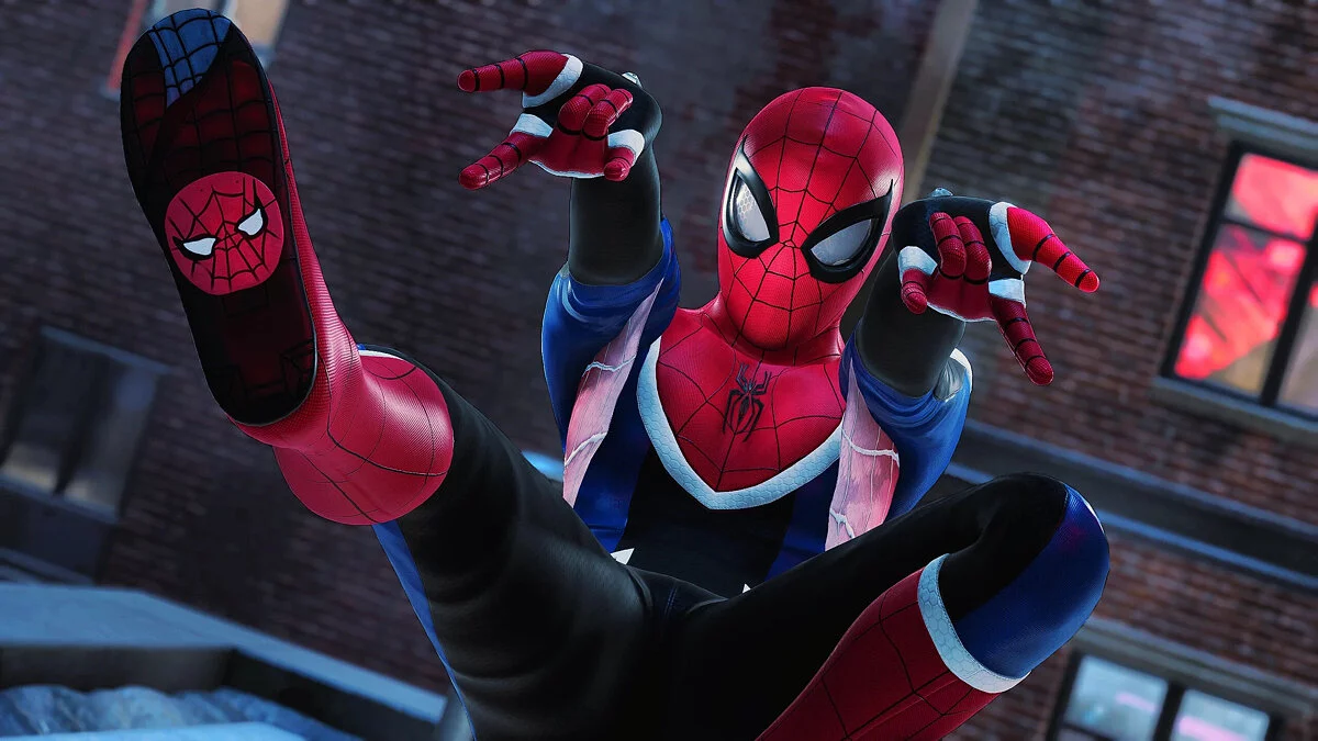 Marvel&#039;s Spider-Man Remastered — Suit superior