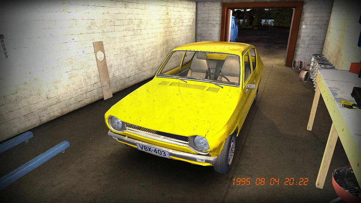 My Summer Car — Stock de Satsuma, camioneta y gifu cerca de la casa.