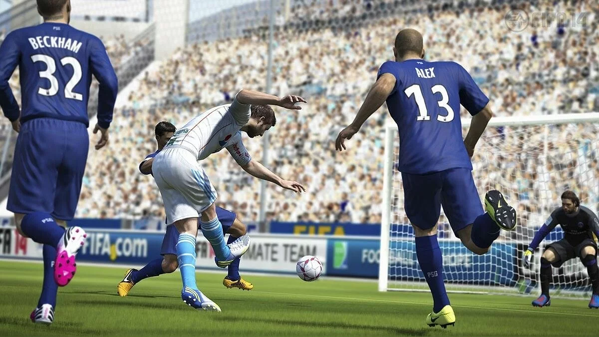 Screenshots from FIFA 14 / Image 24