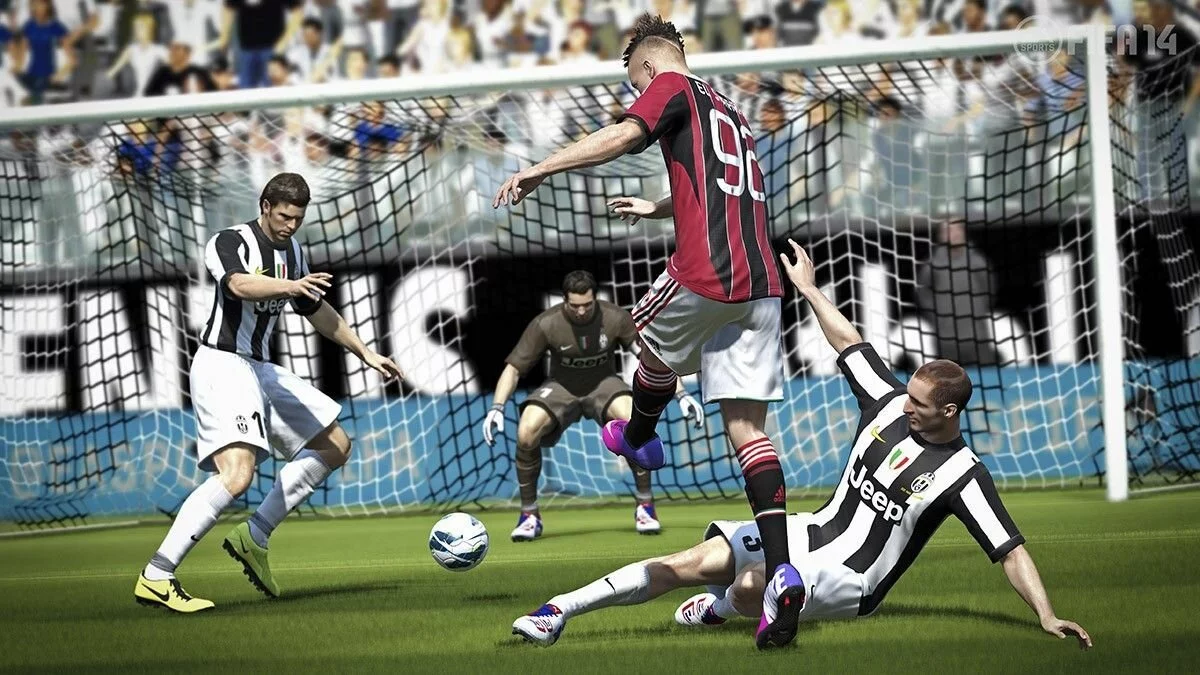 Screenshots from FIFA 14 / Image 30