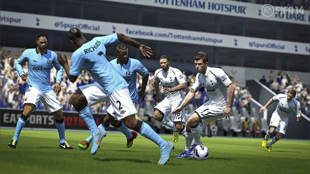 Screenshots from FIFA 14 / Image 32