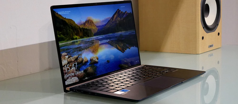 ASUS представила ZenBook 14 Air з OLED-екраном і тривалою автономністю