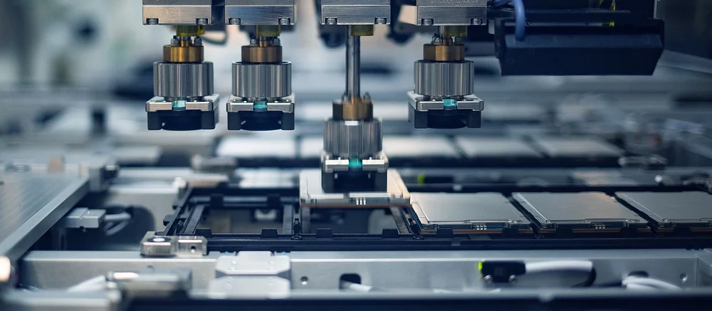 Intel заморозила будівництво фабрик в Європі