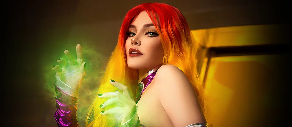 Українка показала «дорослий» косплей Старфайр з всесвіту DC