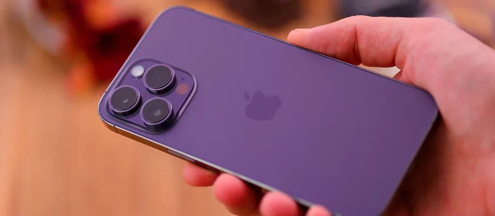 Уряд Росії схвалив ідею обов'язкового встановлення RuStore в техніці Apple