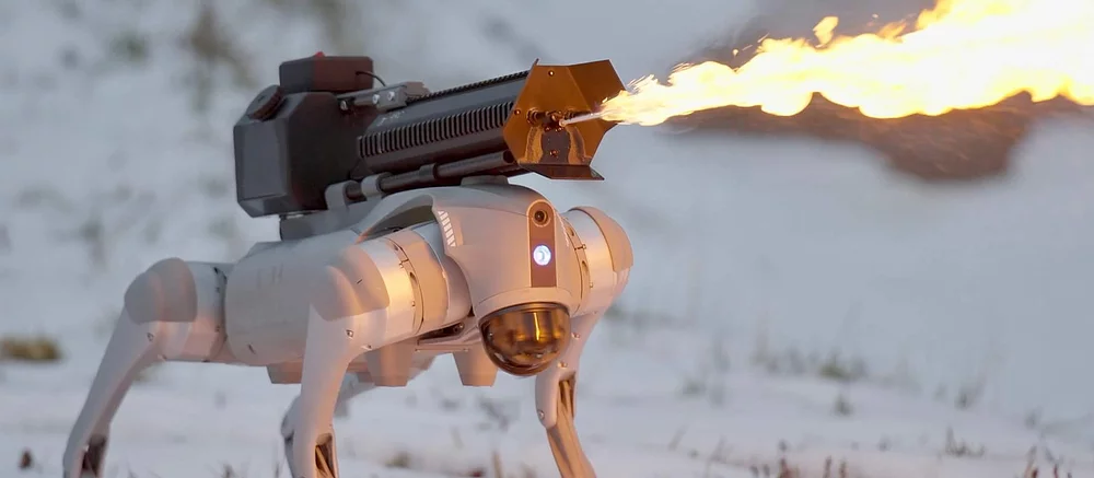 Робот з вогнеметом «випадково» вистрілив у стрімера в прямому ефірі — відео