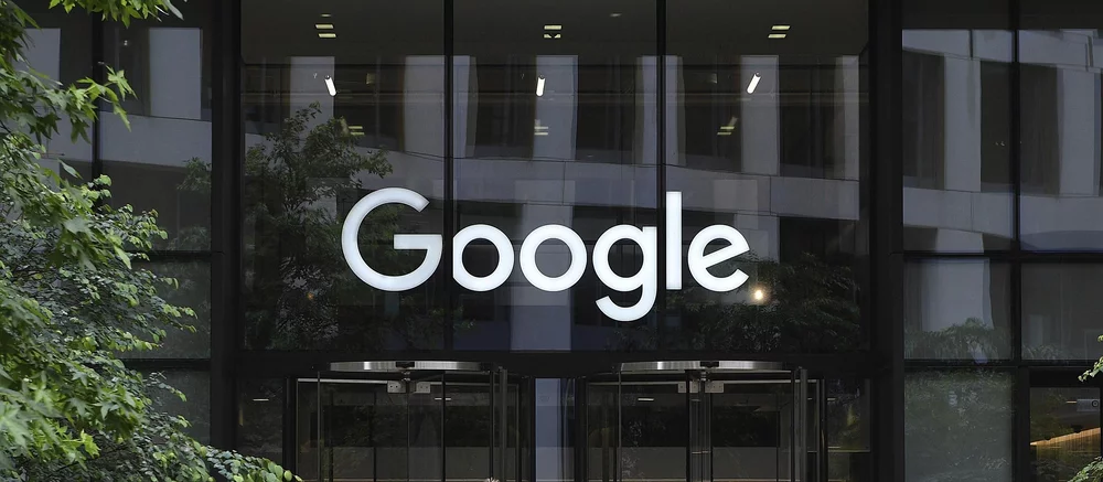 Google активно використовує ІІ для написання коду: частка генерацій перевищує 25%