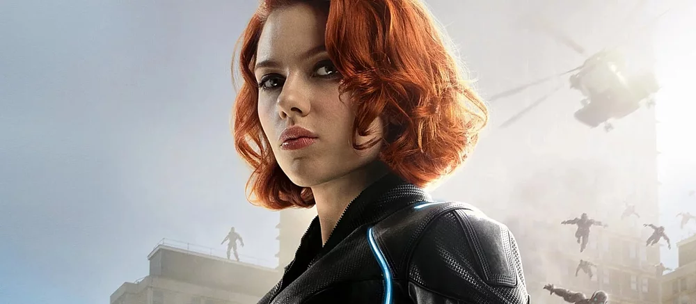 Українська дівчина показала «дорослий» косплей на Чорну вдову