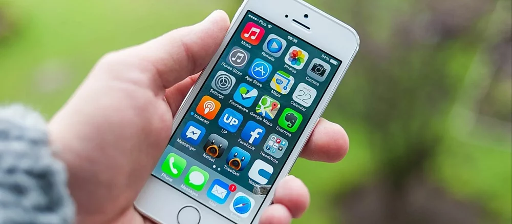 Згідно з опитуванням, більш ніж половина росіян купували iPhone в кредит