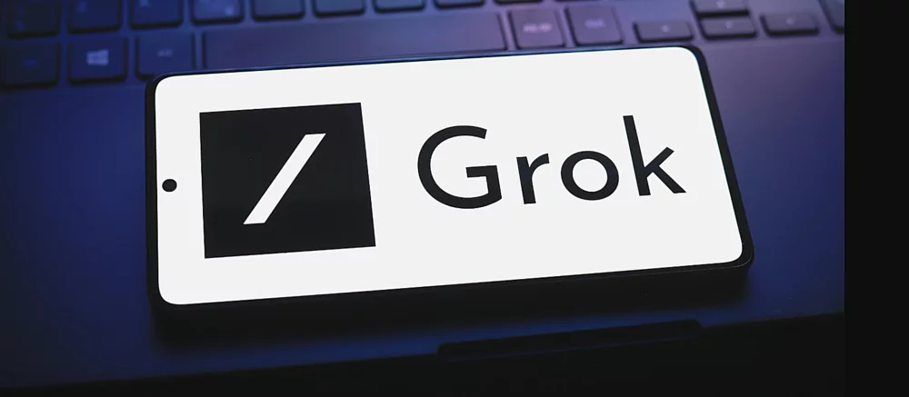 Наскільки розумний «лякаюче розумний» чат-бот Ілона Маска?