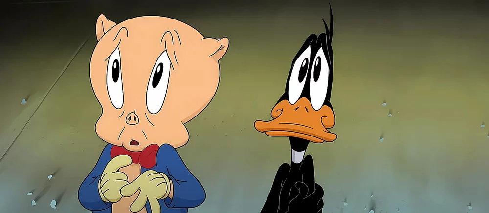 新预告片发布，关于《地球爆炸的那一天：一部以达菲鸭和波基猪为主角的乐一通电影》