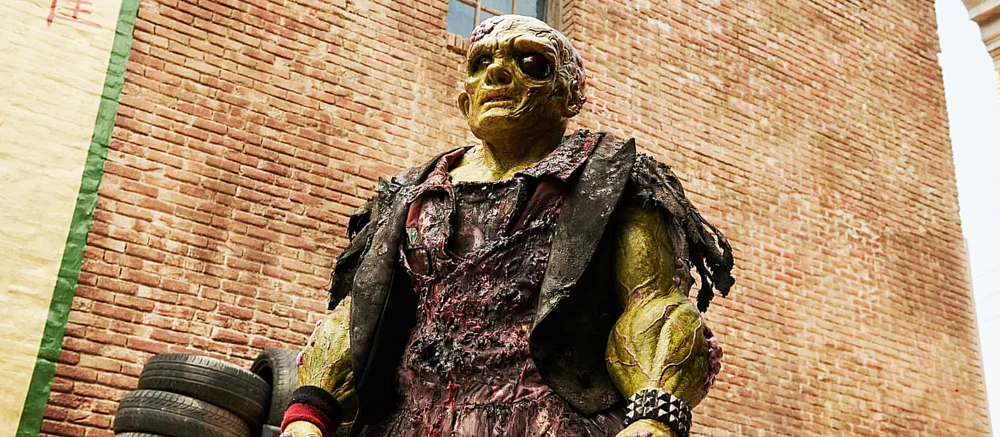 Вийшов тізер-трейлер «Токсичного мстителя» з Пітером Дінклейджем, Елайджею Вудом та Кевіном Бейконом