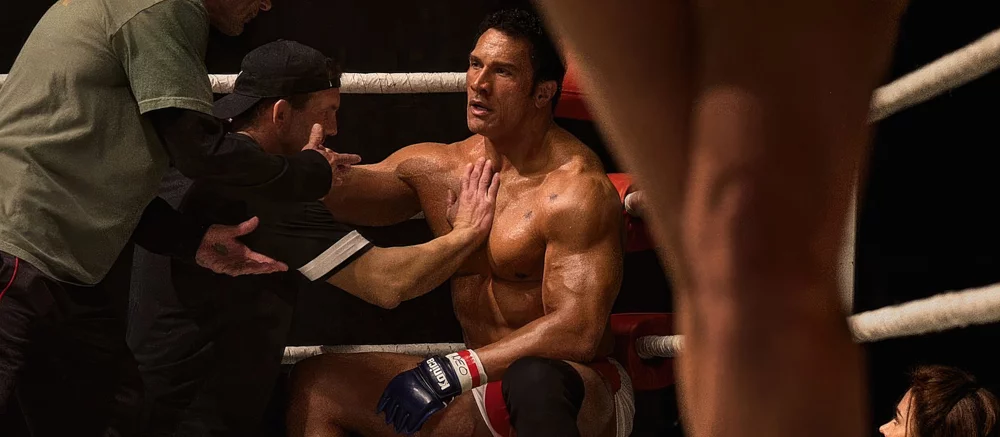 Masywny Dwayne Johnson występuje w pierwszym zwiastunie dramatu A24 'The Smashing Machine'