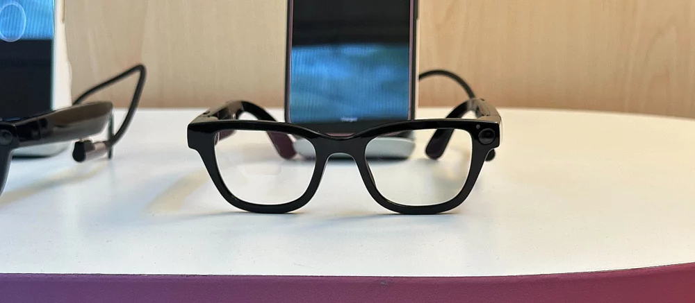 Google показала прототип AR-окулярів з ШІ — реліз поки не анонсований