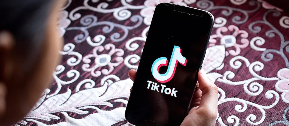 TikTok навчився оживляти фото: у Stories з'явився інструмент для автоматичної анімації