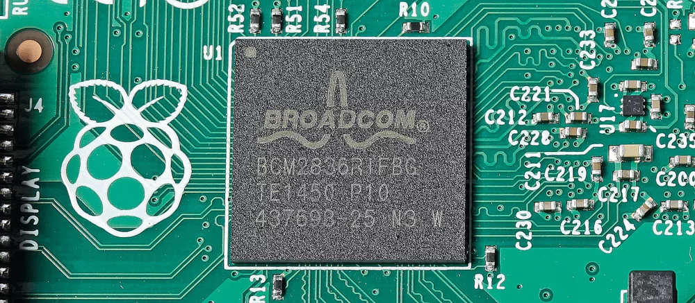 Broadcom анонсувала Tomahawk 6 — найшвидший Ethernet-комутатор