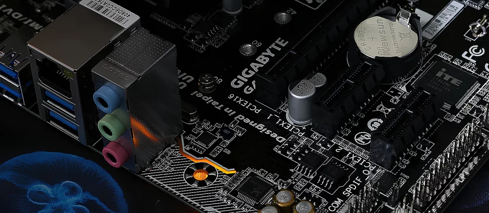 Proprietários de Placas Mãe Gigabyte: Nova Atualização RGB Pode Danificar Sua Placa
