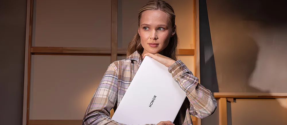 Ноутбук HONOR MagicBook Pro 14 з великою батареєю та OLED-екраном з'явився в Україні