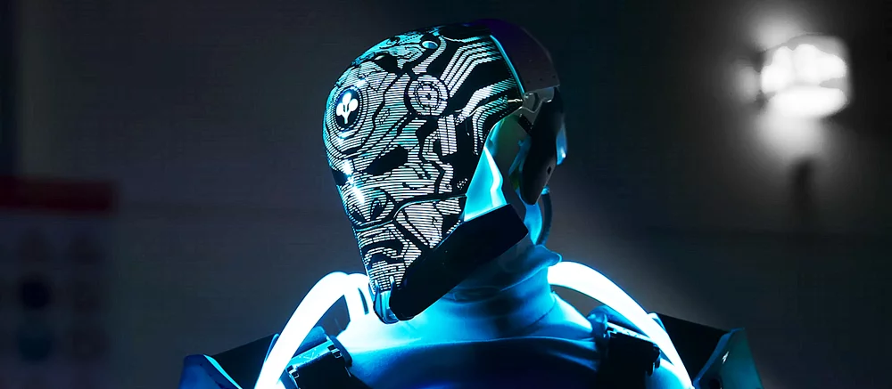 Хлопець відтворив елітну броню з Cyberpunk 2077 і вразив фанатів своєю роботою