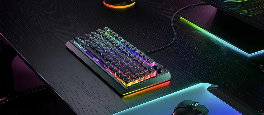 Razer представила клавіатуру BlackWidow V4 75% для самостійної збірки