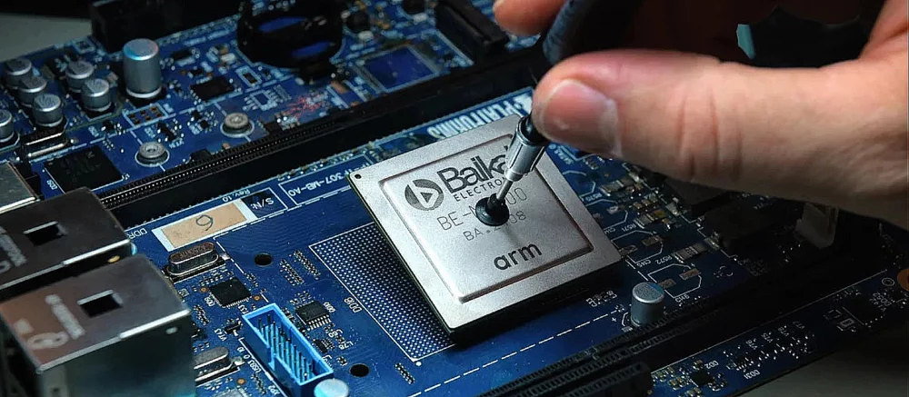 Нові правила локалізації чіпів в РФ: Baikal та Ельбрус можуть втратити статус «вітчизняних»