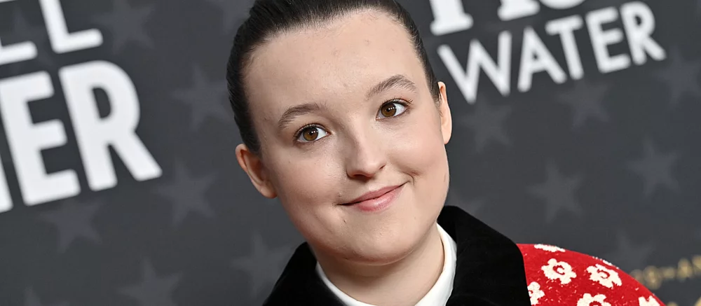 Bella Ramsey brinca que eles poderiam ser o próximo Homem-Aranha