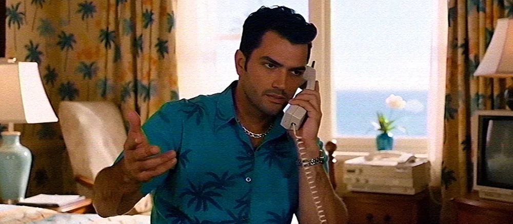 《GTA 罪恶都市》获得了粉丝制作的复古VHS动作电影风格预告片