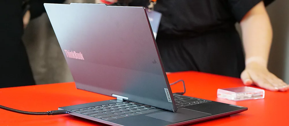 Lenovo лідирує на ринку ПК з рекордною часткою завдяки ШІ-пристроям