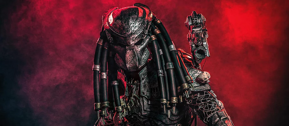 Marvel показала нові зображення кросовера, в якому Хижак влаштує полювання на супергероїв