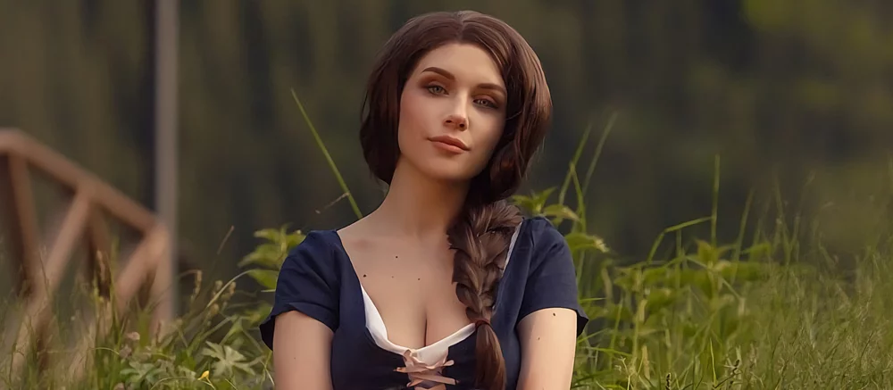 Mercurygin, Kingdom Come: Deliverance 2'den Yarı Çıplak Katherine olarak Cosplay Yapıyor