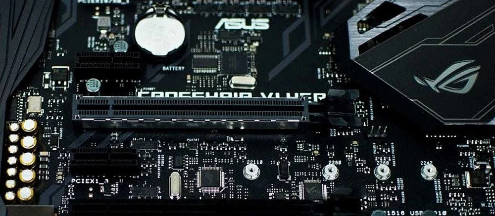 Стандарт PCIe 8.0 затверджено: терабітна швидкість для обчислень майбутнього