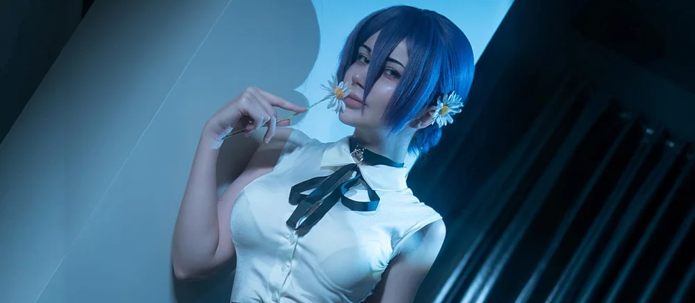 Косплеєрша показала реальну Резе з аніме «Людина-бензопила»