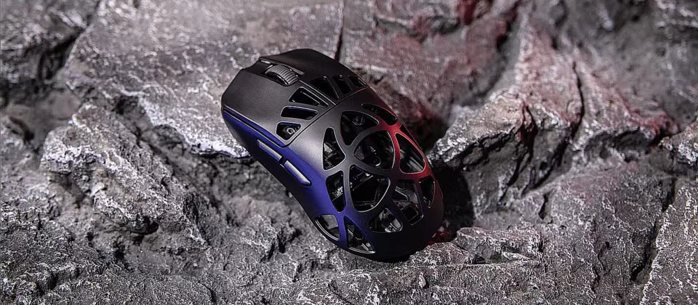 Epomaker випускає ігрову мишу CarbonX з карбоновим корпусом вагою 50 грамів