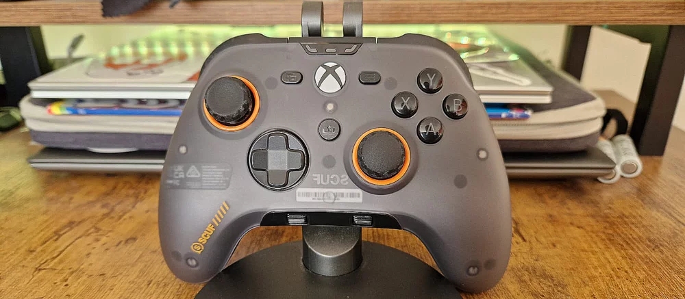 Nowy kontroler SCUF chwali się trzema trybami połączenia i czasem pracy baterii do 17 godzin